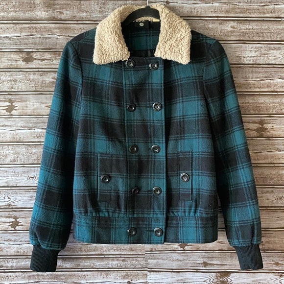 BDG Jackets & Blazers - BDG Urban Outfitters Fur Collar Plaid Jacket